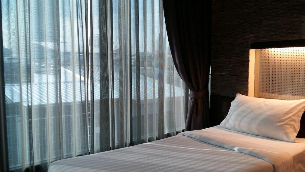 Collection O The Bangkok Airport Link Suite Екстер'єр фото