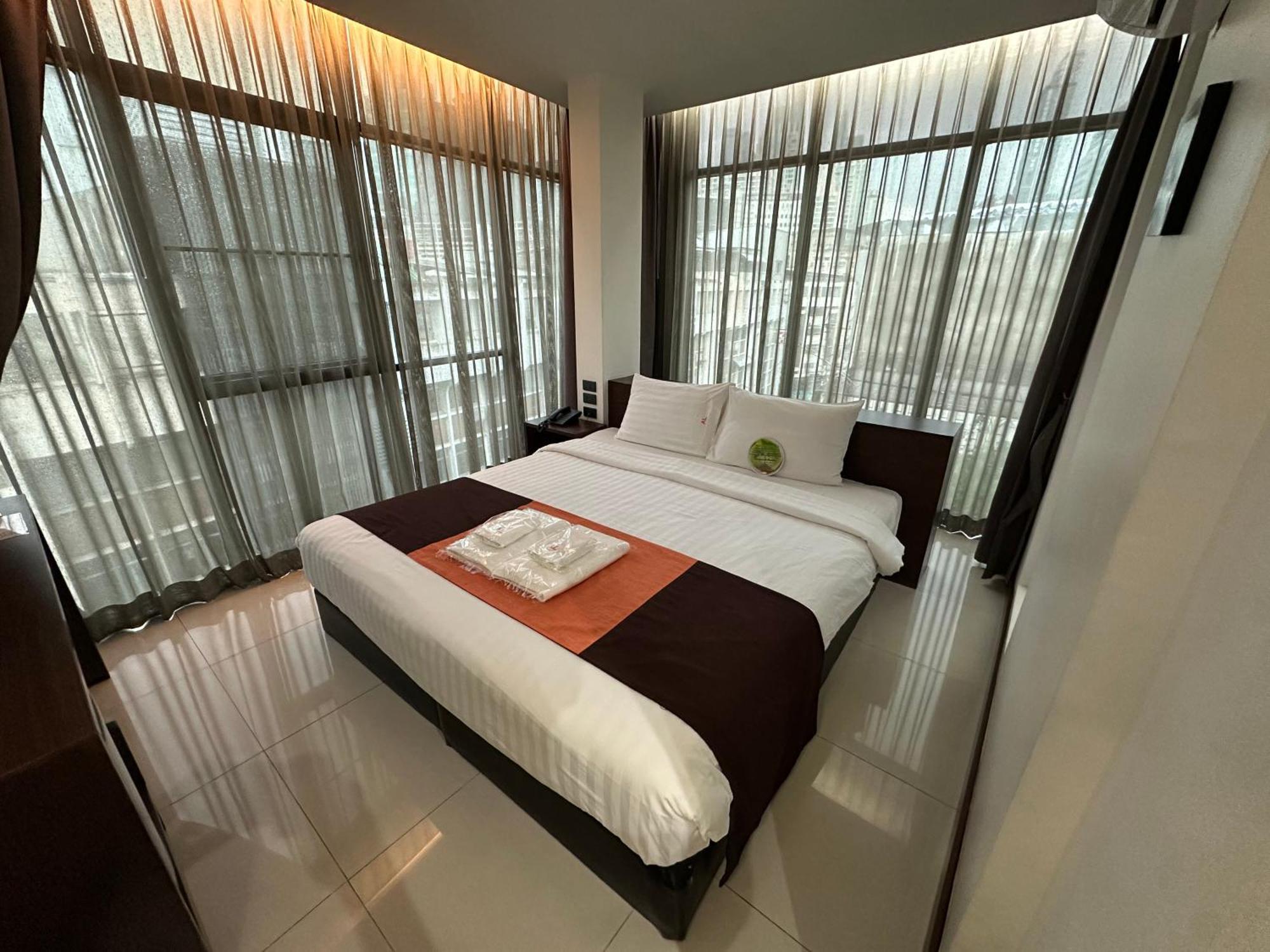 Collection O The Bangkok Airport Link Suite Екстер'єр фото