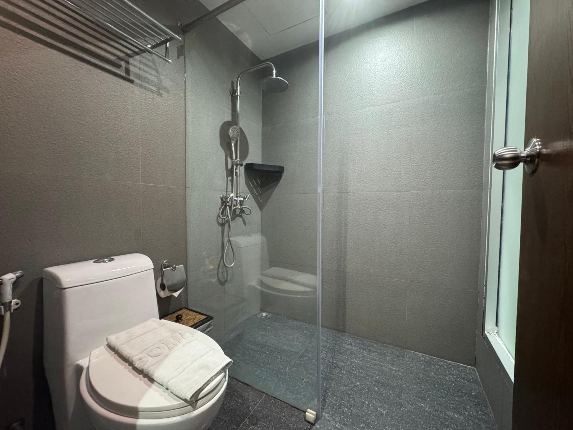 Collection O The Bangkok Airport Link Suite Екстер'єр фото