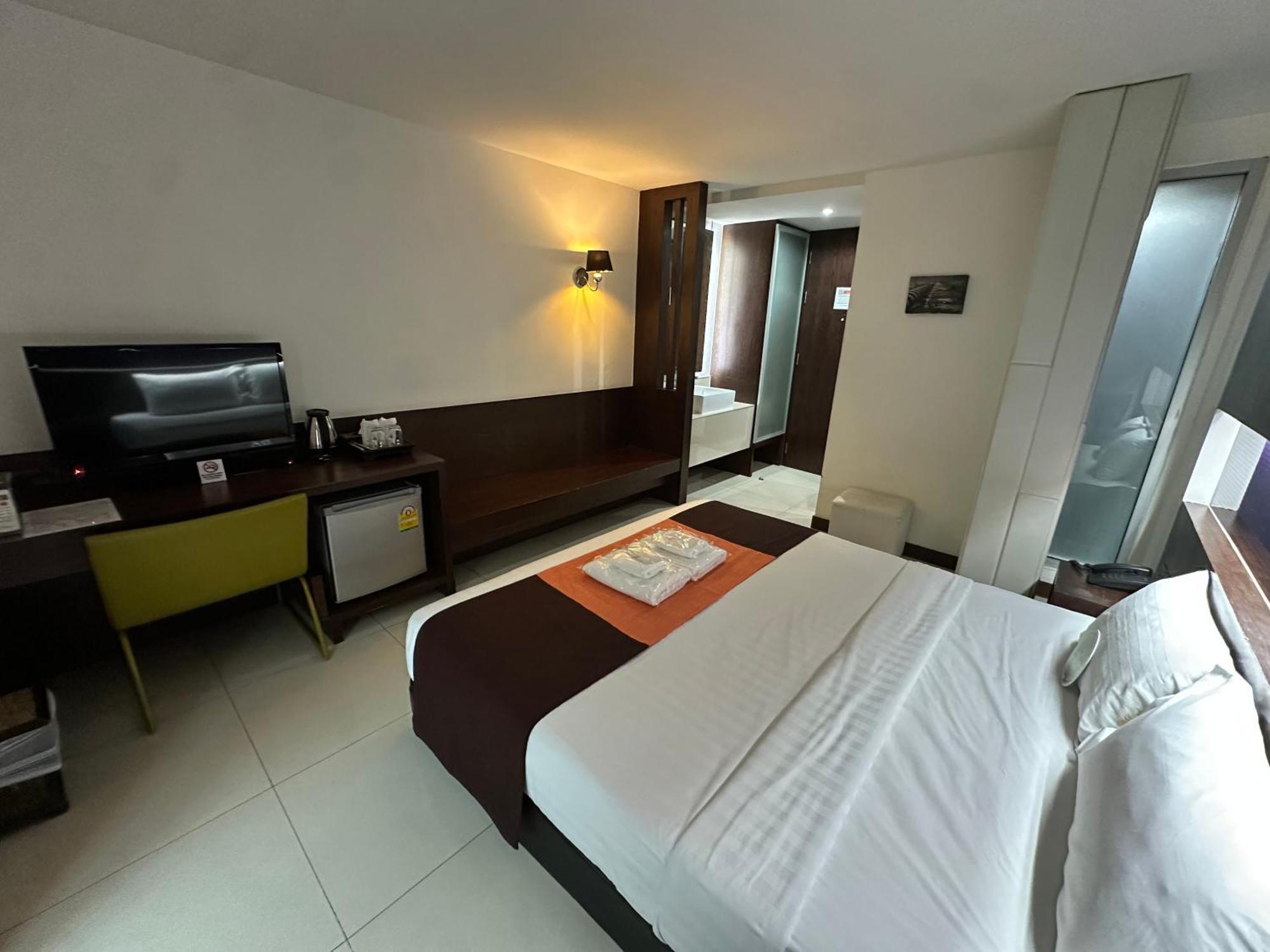 Collection O The Bangkok Airport Link Suite Екстер'єр фото