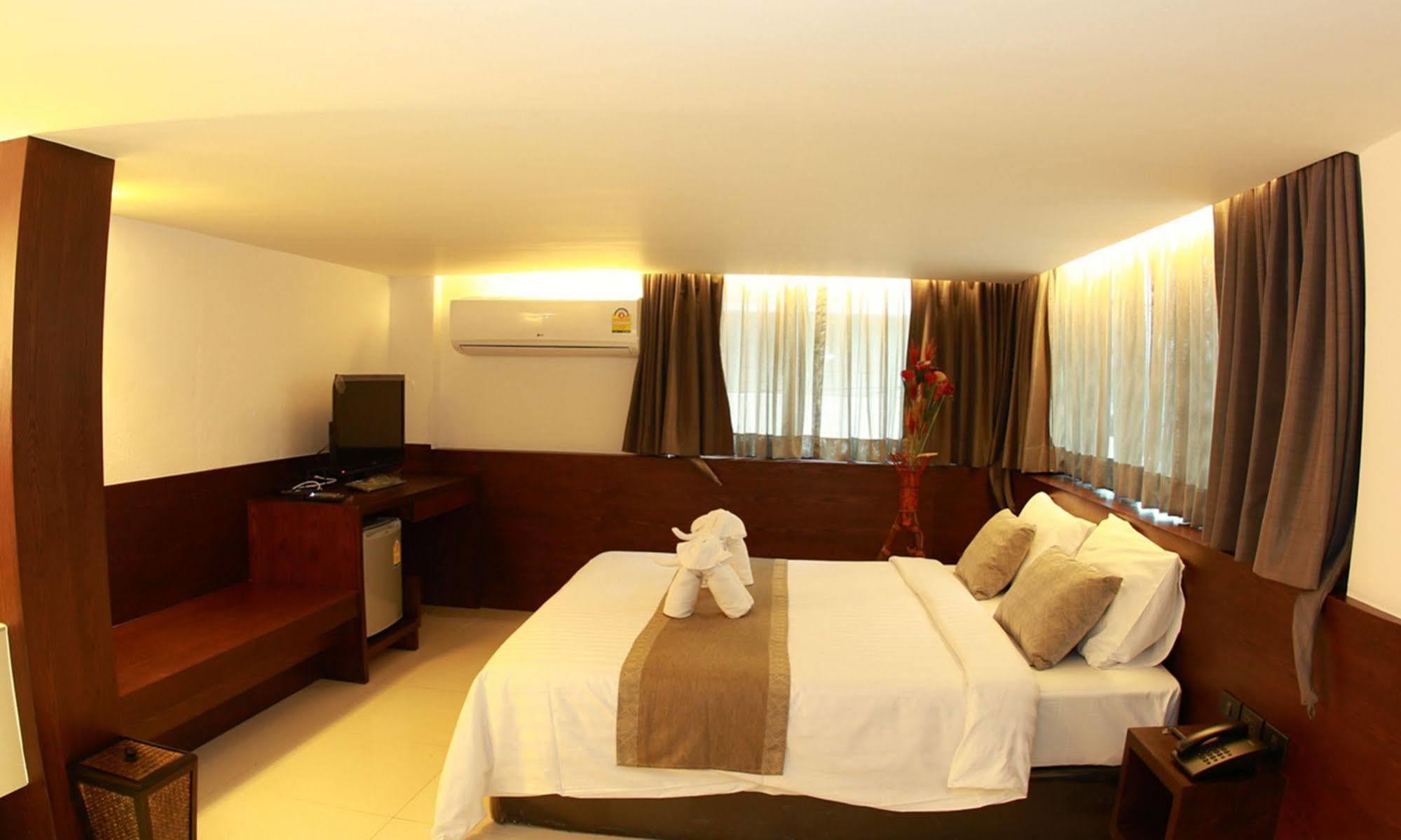 Collection O The Bangkok Airport Link Suite Екстер'єр фото
